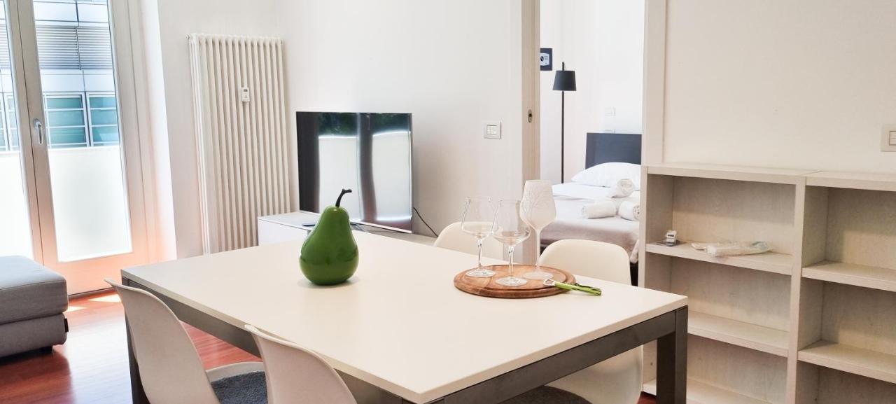 Joivy Superb Flat, 2 Balconies & Skyscrapers View Apartment Mailand